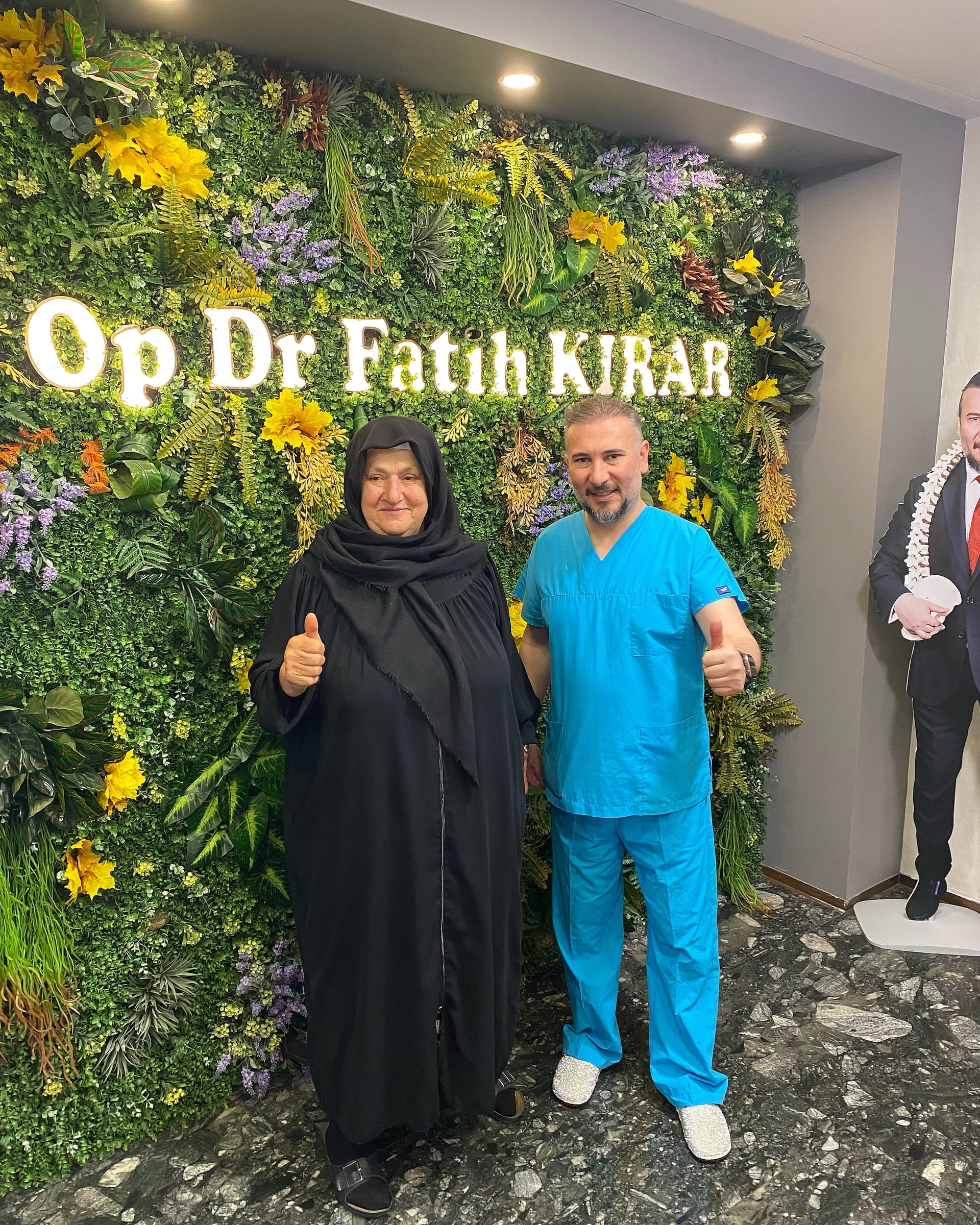 Vidéos d'expérience patient après traitement du rachis avec le Dr Fatih Kırar