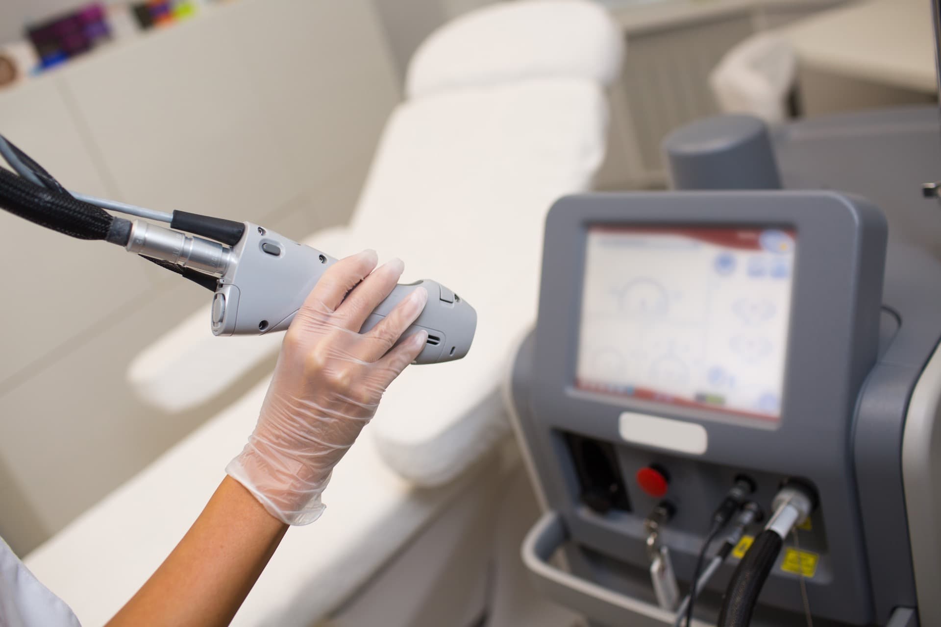 Traitement hernie par laser robotique